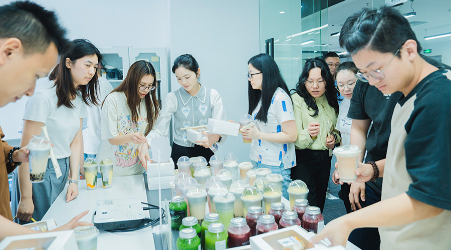 同心筑梦 粽香传情——龙8国际储能入职周年庆典暨端午活动圆满举行