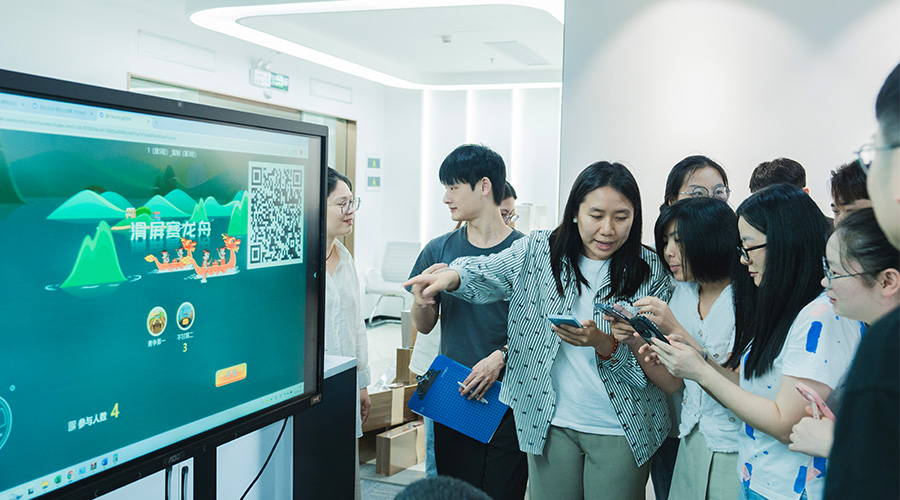同心筑梦 粽香传情——龙8国际储能入职周年庆典暨端午活动圆满举行