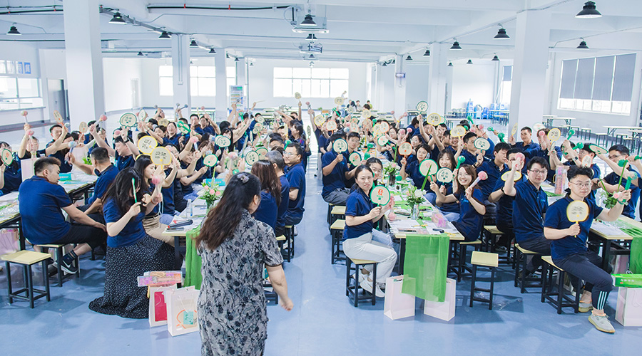 同心筑梦 粽香传情——龙8国际储能入职周年庆典暨端午活动圆满举行