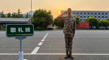 阅兵背后的故事：用军人底色书写“星榜样”风采